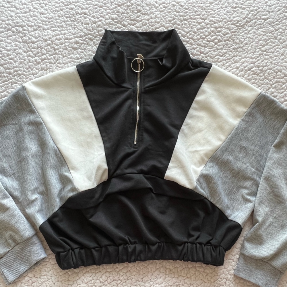 Turtle-neck Sweatshirt